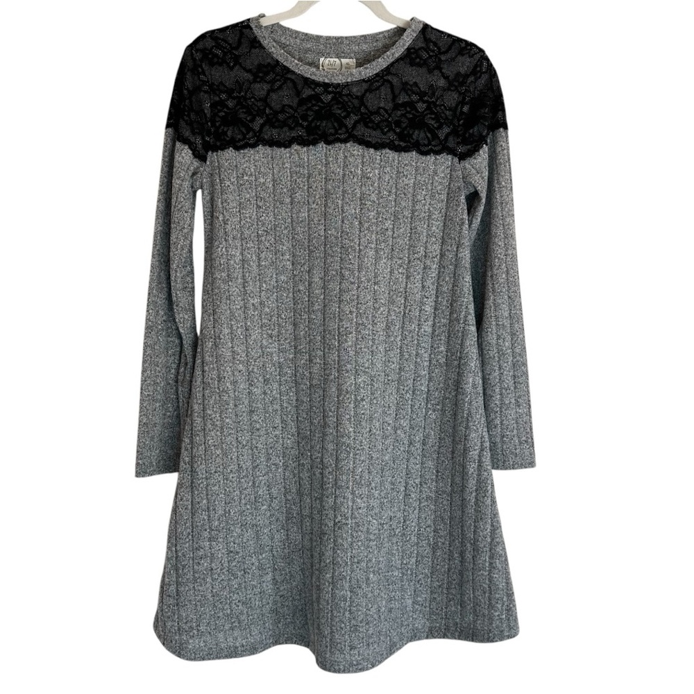Women Maurices Dress with Black Lace Detail Long Sleeves size XS Gray and black